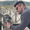 Load image into Gallery viewer, Funda para libros Camo Grey™